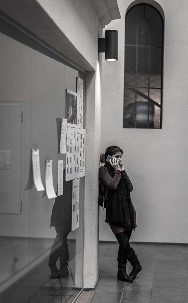 "Samtal pågår" (Foto: Lars OA Hedlund)