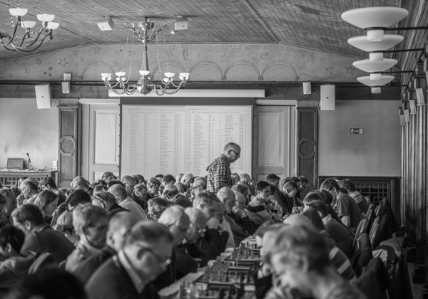 "Ronden har börjat"  (Foto: Lars OA Hedlund) 