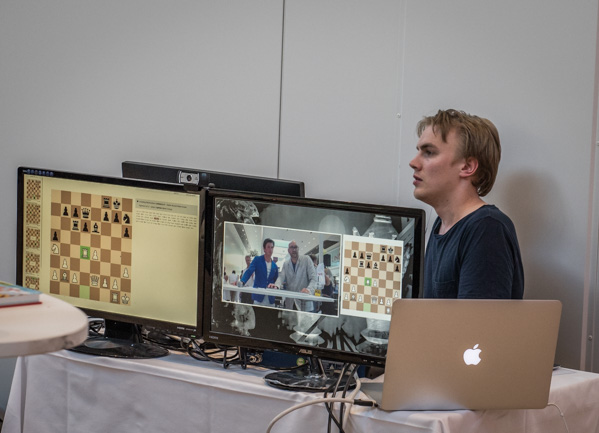 Lucas Wickström var ansvarig för livesändningen. (Foto: Lars OA Hedlund) 