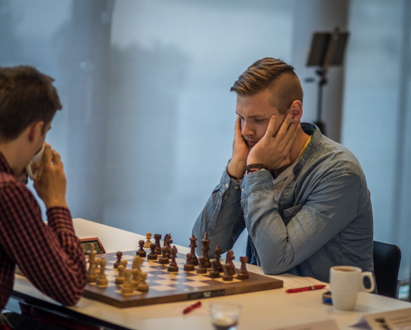 Även i partiet Smith-Westerberg tycktes vit vara helt oförberedd på svarts spelöppning. (Lars OA Hedlund)