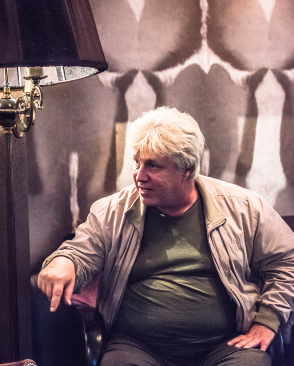 GM Lars Karlsson har ännu en gång visat hur farlig han är när han får spelrum för sina psykologiska remianbud. (Foto: Lars OA Hedlund)