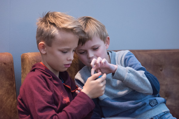 Tobias och Hugo (Foto: Lars OA Hedlund)