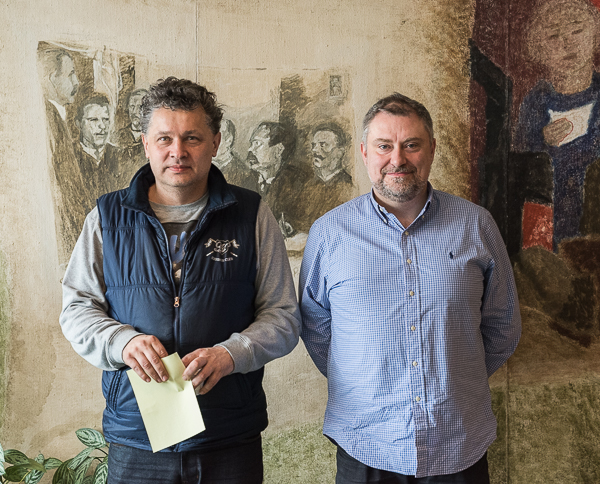 IM Robert Bator spelade en smart taktisk snabbremi mot landsmannen GM Jacek Gdanski, Eksjö SK. (Foto: Lars OA Hedlund)