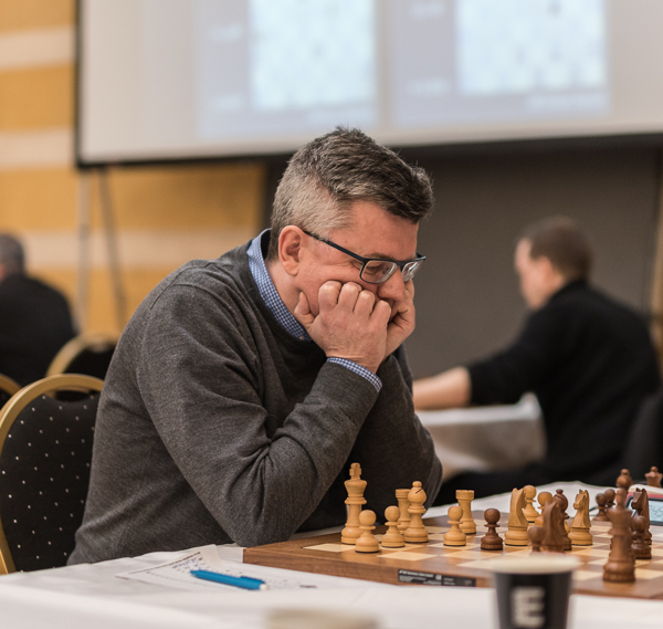 GM Stellan Brynell är en av stormästarna som inte har lyckats komma ikapp ledaren Jan Lundin som har full pott efter fem ronder. (Foto: Lars OA Hedlund)