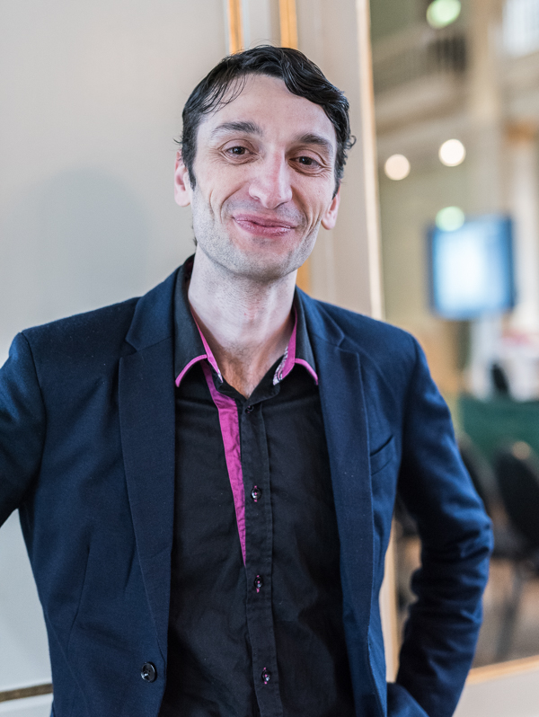 Baadur Jobava har spelat två remier och vunnit mot Nigel Short i den andra ronden. (Foto: Lars OA Hedlund)