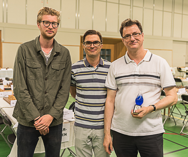 Pristagarna i Blixt-SM från höger i bild: Michael Wiedenkeller, Stefan Schneider och Markus Örndahl. (Foto: Lars OA Hedlund)