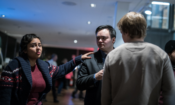 "Uppmärksamhet" (Foto: Lars OA Hedlund)