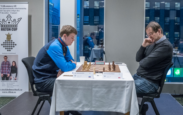 GM Alekseenko Kirill vann toppmötet mot GM Michal Krasenkow. (Foto: Lars OA Hedlund)