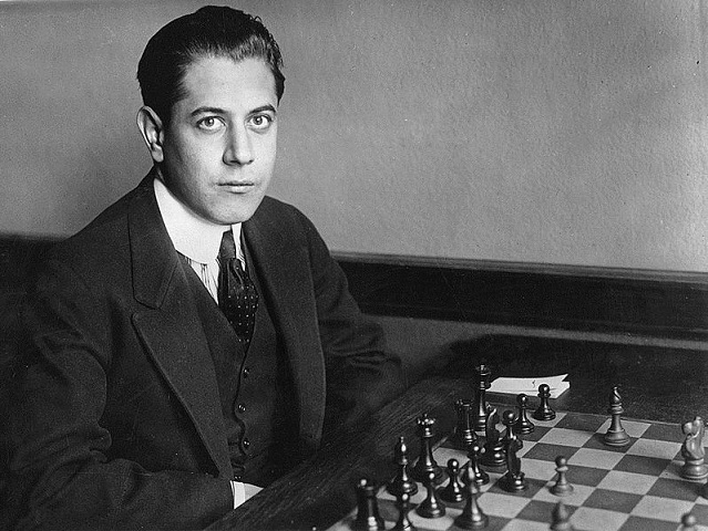  En ung José Raúl Capablanca i en bild tagen före 1920. (Källa: Wikimedia) En ung José Raúl Capablanca i en bild tagen före 1920. (Källa: Wikimedia) 