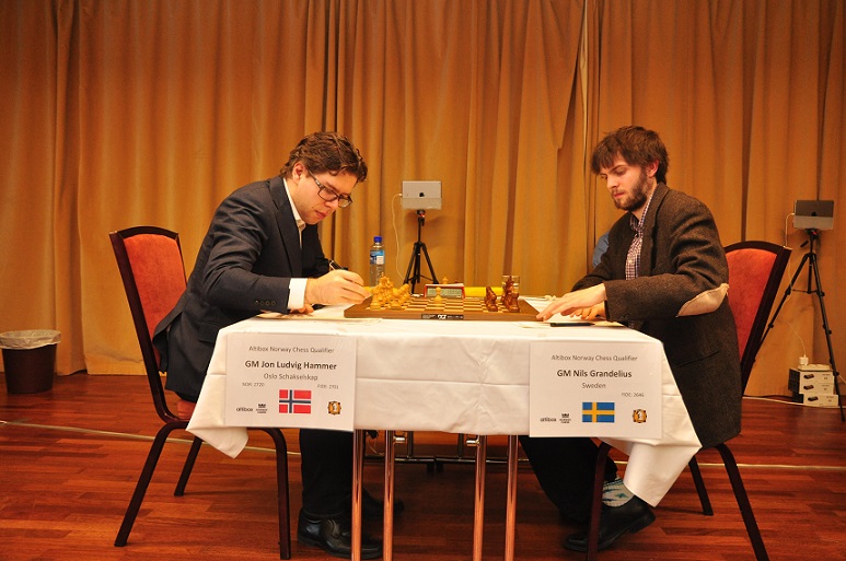 GM Jon Ludvig Hammer som också är anmäld till Hasselbacken mötte GM Nils Grandelius i ett snabbschackparti i Fagernes 2016.